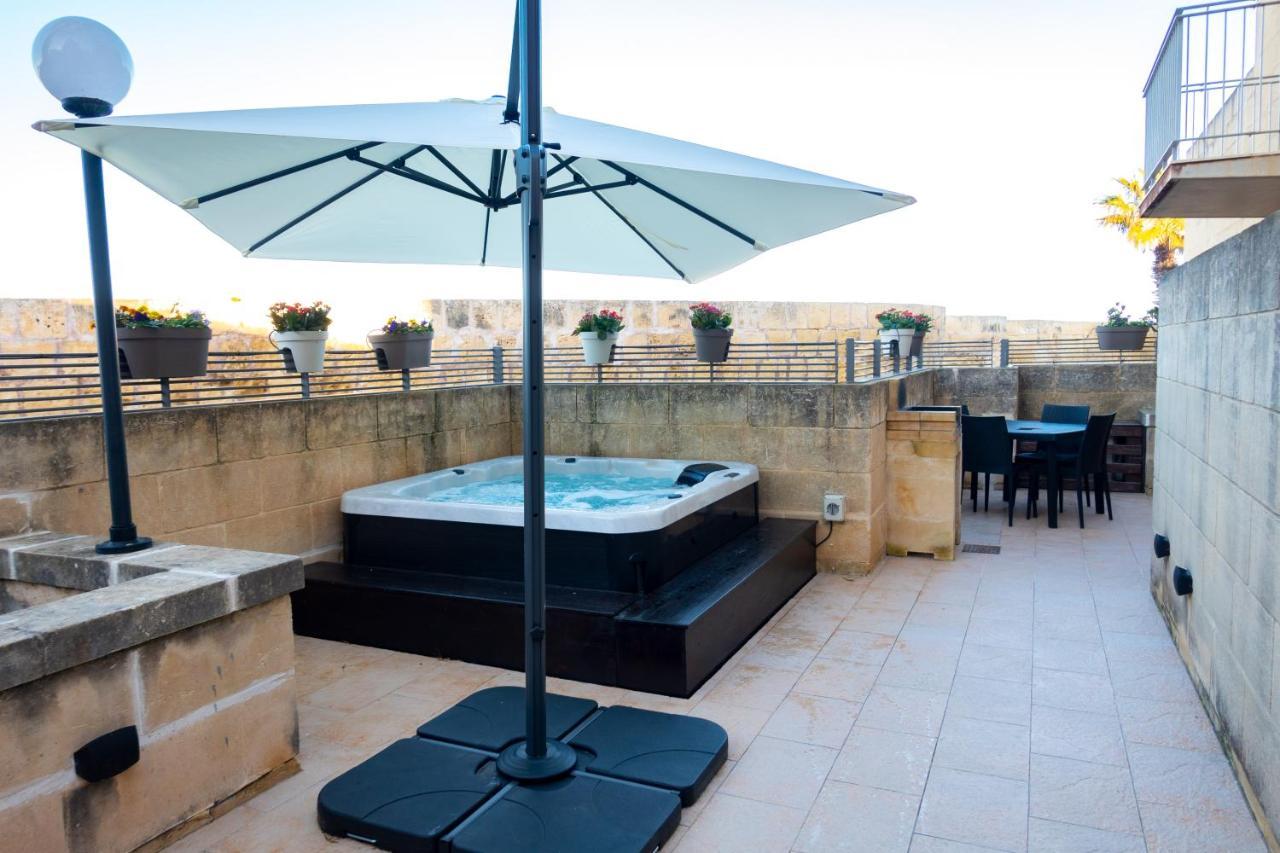 Harbour Views Duplex Maisonette With Jacuzzi Hot Tub Mgarr Екстериор снимка