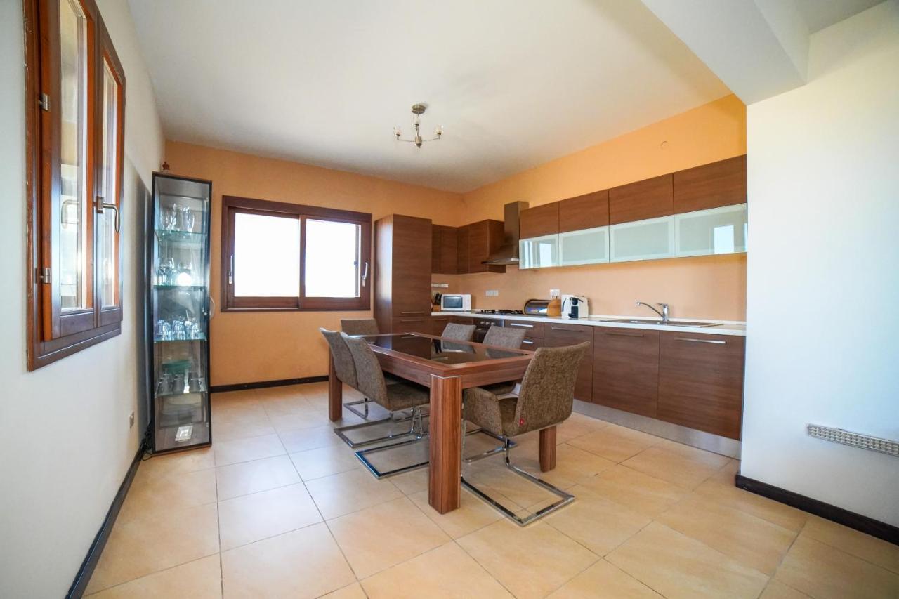 Harbour Views Duplex Maisonette With Jacuzzi Hot Tub Mgarr Екстериор снимка
