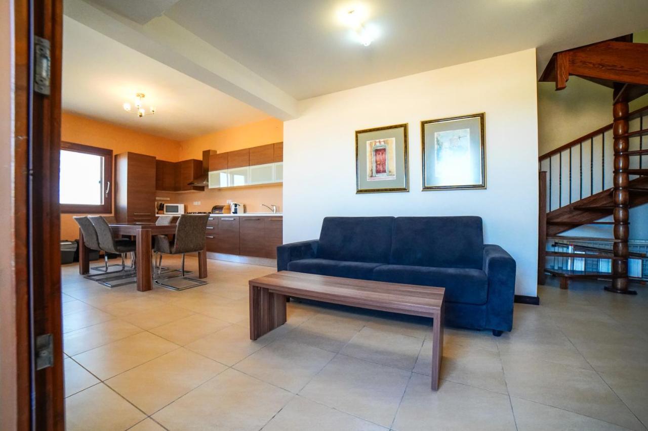 Harbour Views Duplex Maisonette With Jacuzzi Hot Tub Mgarr Екстериор снимка