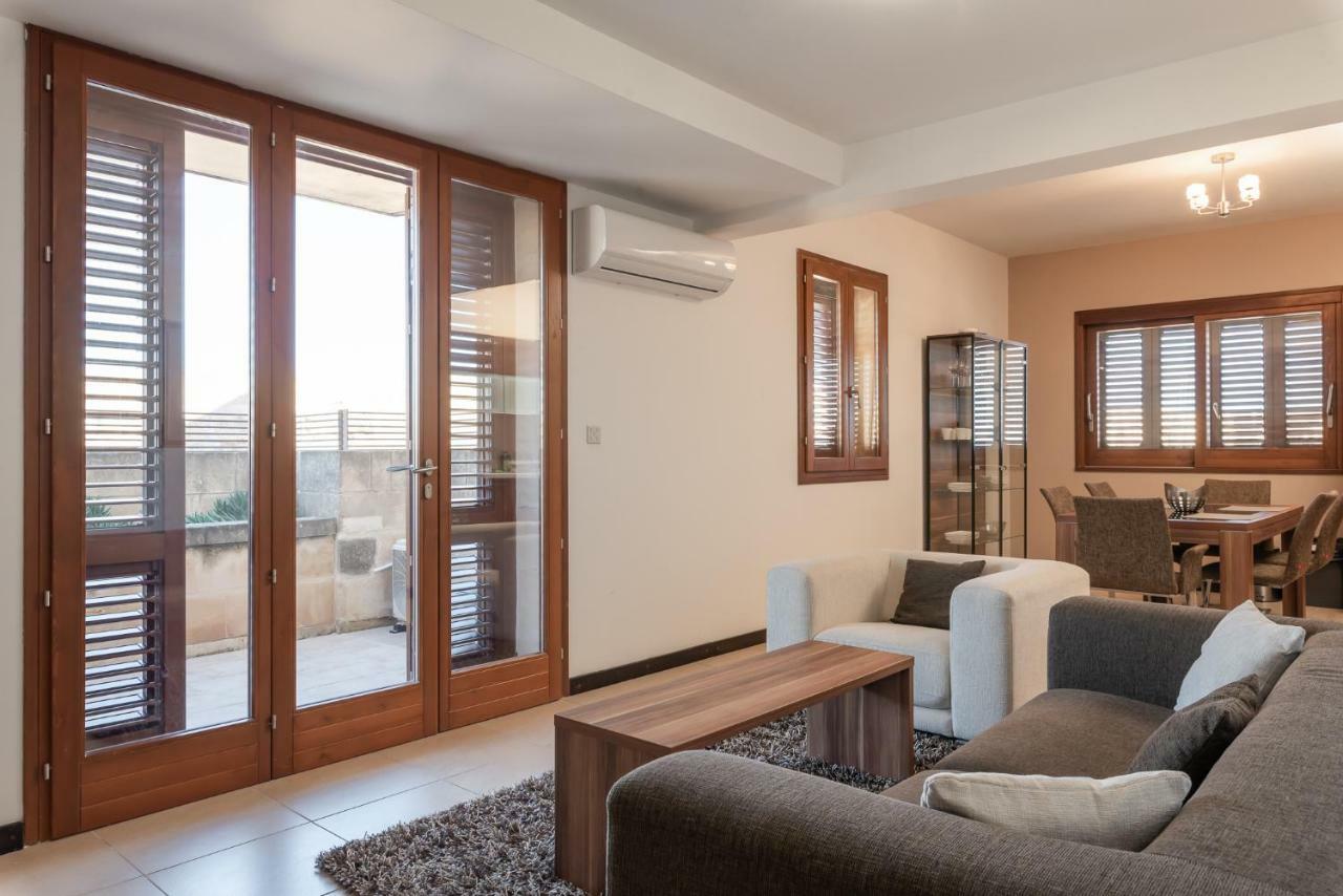 Harbour Views Duplex Maisonette With Jacuzzi Hot Tub Mgarr Екстериор снимка
